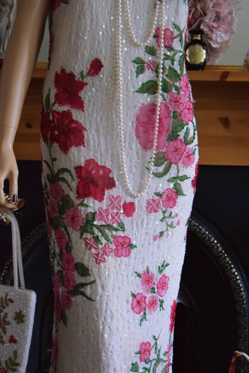 1920'White Floral rose Gown Dress Fully Beaded 100% Silk Great Gatsby Downton Abbey cocktail luxurious dress Size UK 10 US 6