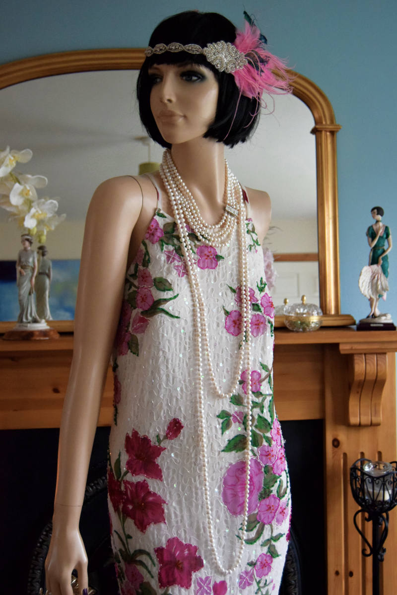 1920'White Floral rose Gown Dress Fully Beaded 100% Silk Great Gatsby Downton Abbey cocktail luxurious dress Size UK 10 US 6