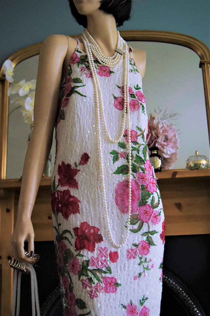 1920'White Floral rose Gown Dress Fully Beaded 100% Silk Great Gatsby Downton Abbey cocktail luxurious dress Size UK 10 US 6