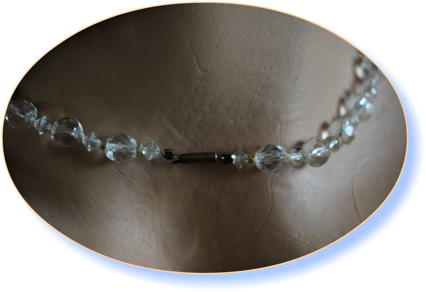 Vintage Beautiful 1940's Art Deco real clear crystal short necklace with exceptional lustre