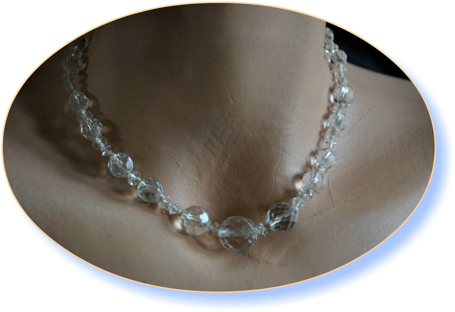 Vintage Beautiful 1940's Art Deco real clear crystal short necklace with exceptional lustre