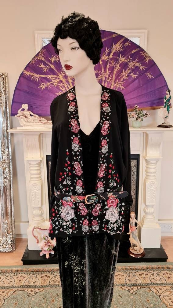 Vintage opera Coat 1920s flapper opera coat Art Deco coat embroidered oriental Asian soft black kimono duster coat UK 10 US 6
