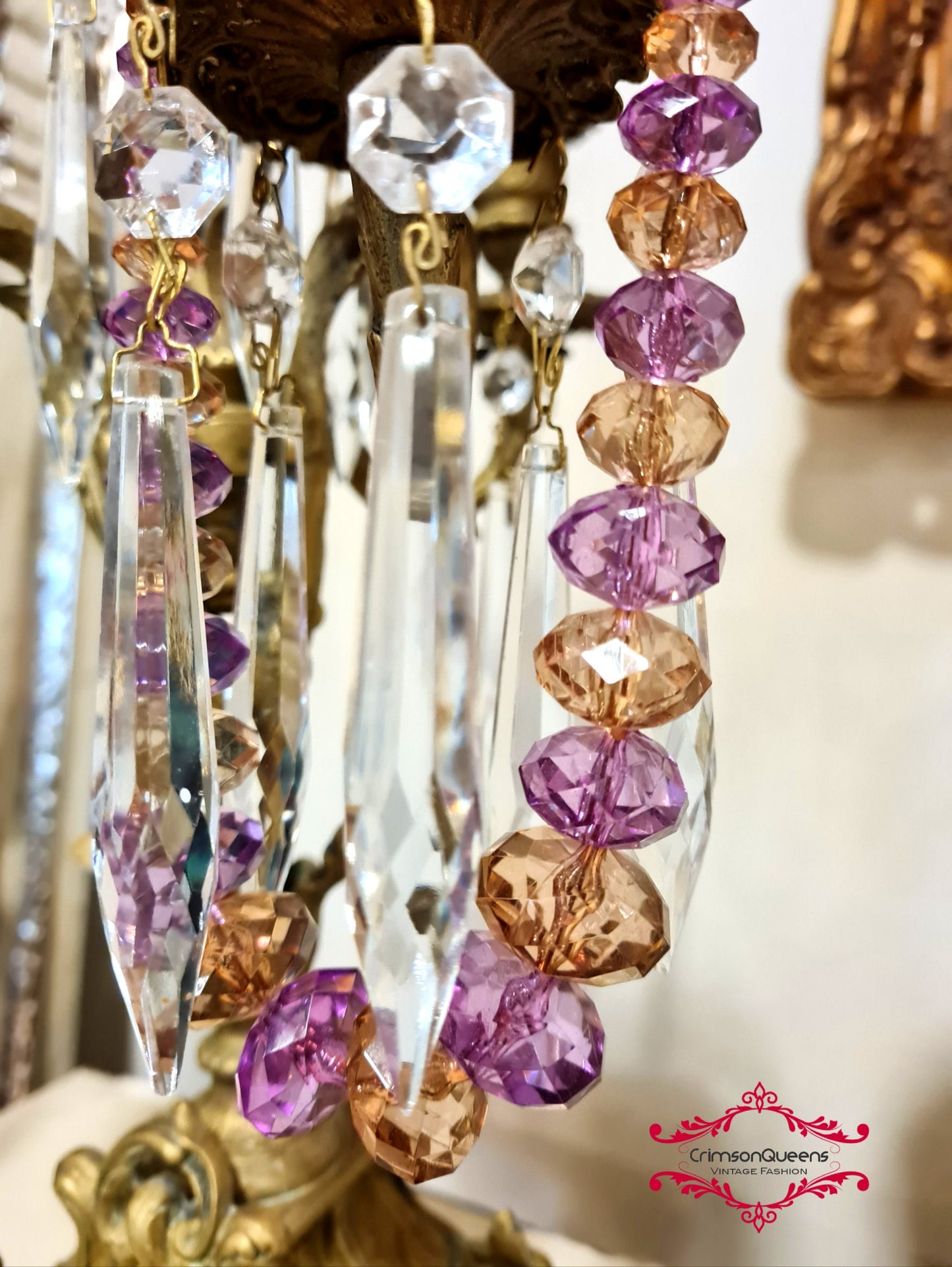 Vintage romantic princess necklace 1920's purple pastl hues lucite translucent dazzling with a beautiful cut