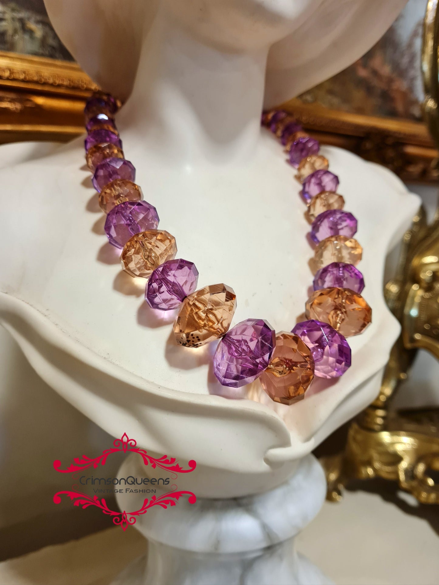 Vintage romantic princess necklace 1920's purple pastl hues lucite translucent dazzling with a beautiful cut