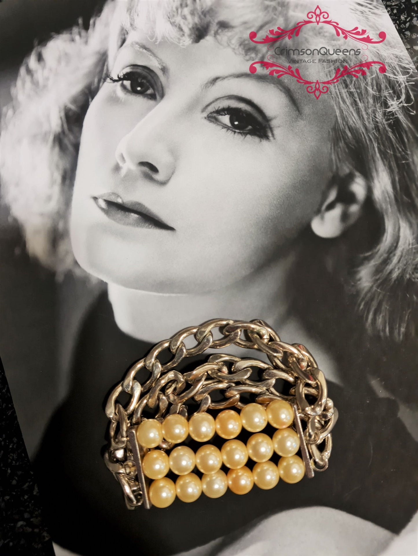 Beautiful Chunky Art Deco chain statement vintage silver statement bracelet with large antique white simulated pearl