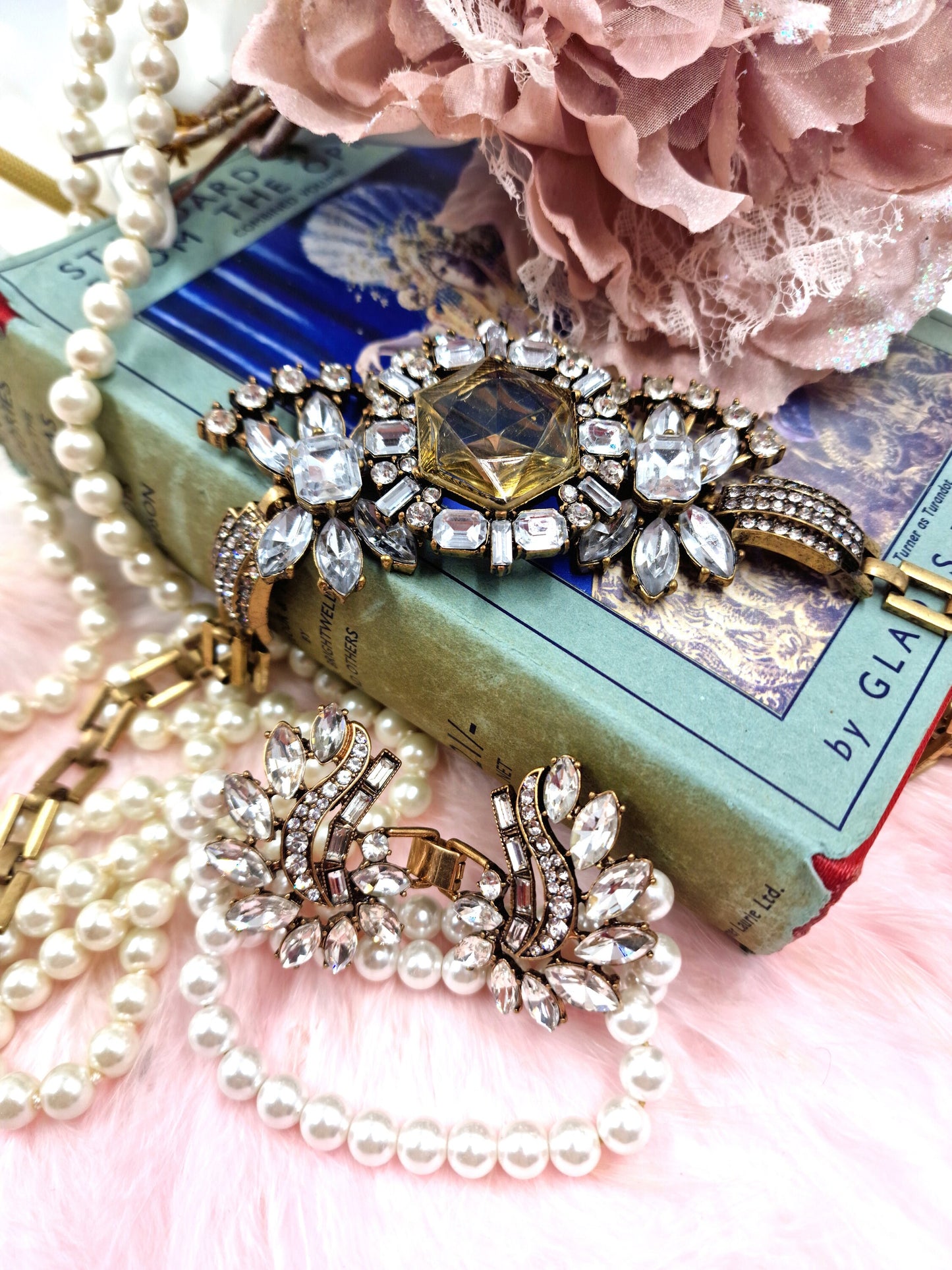 Beautiful Art Deco Statement Necklace withCrystal And Rhinestones so Eye catching trully magnificient