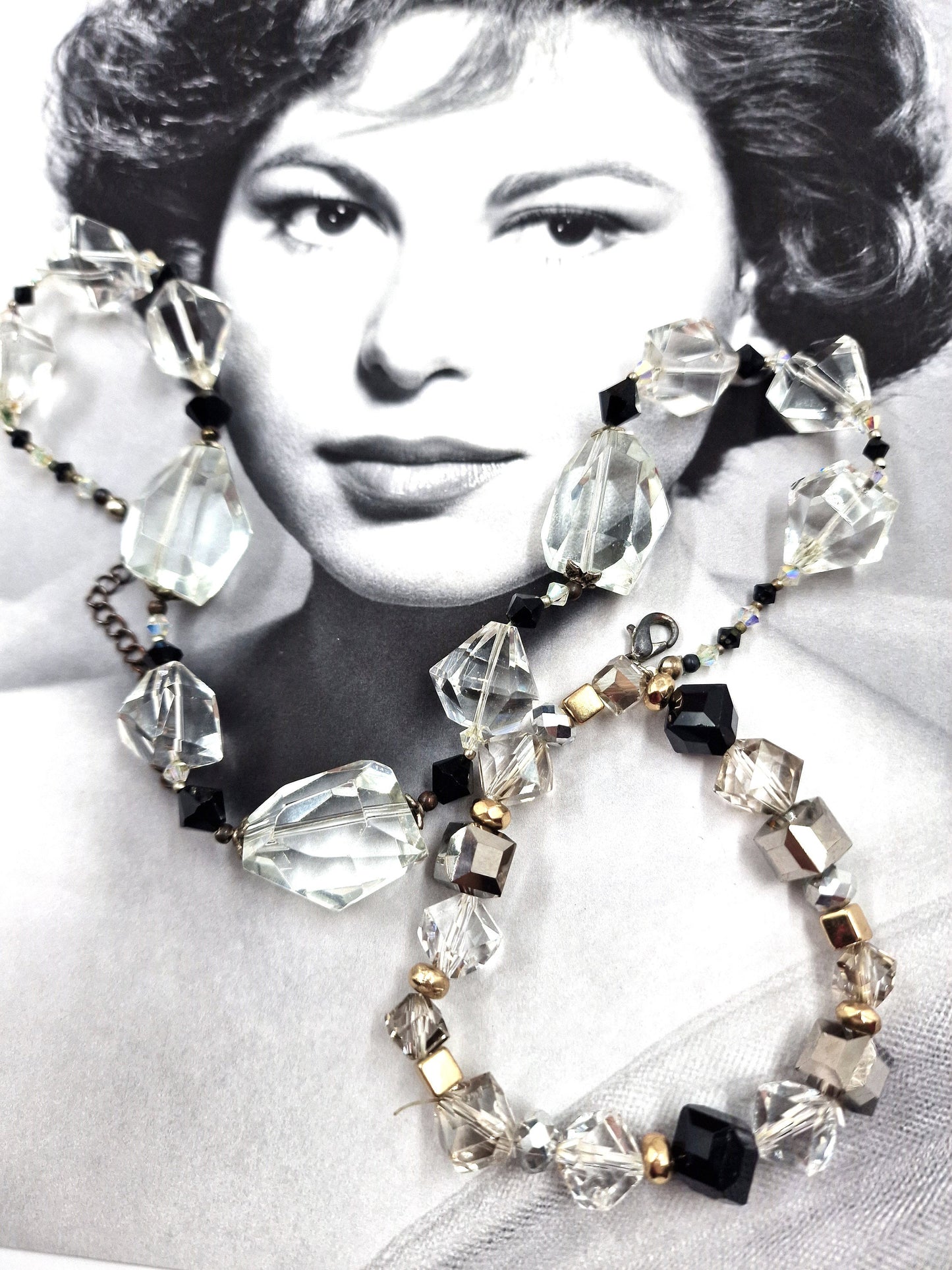 Stunning cut crystals glass vintage Art Deco necklace with matching bracelet