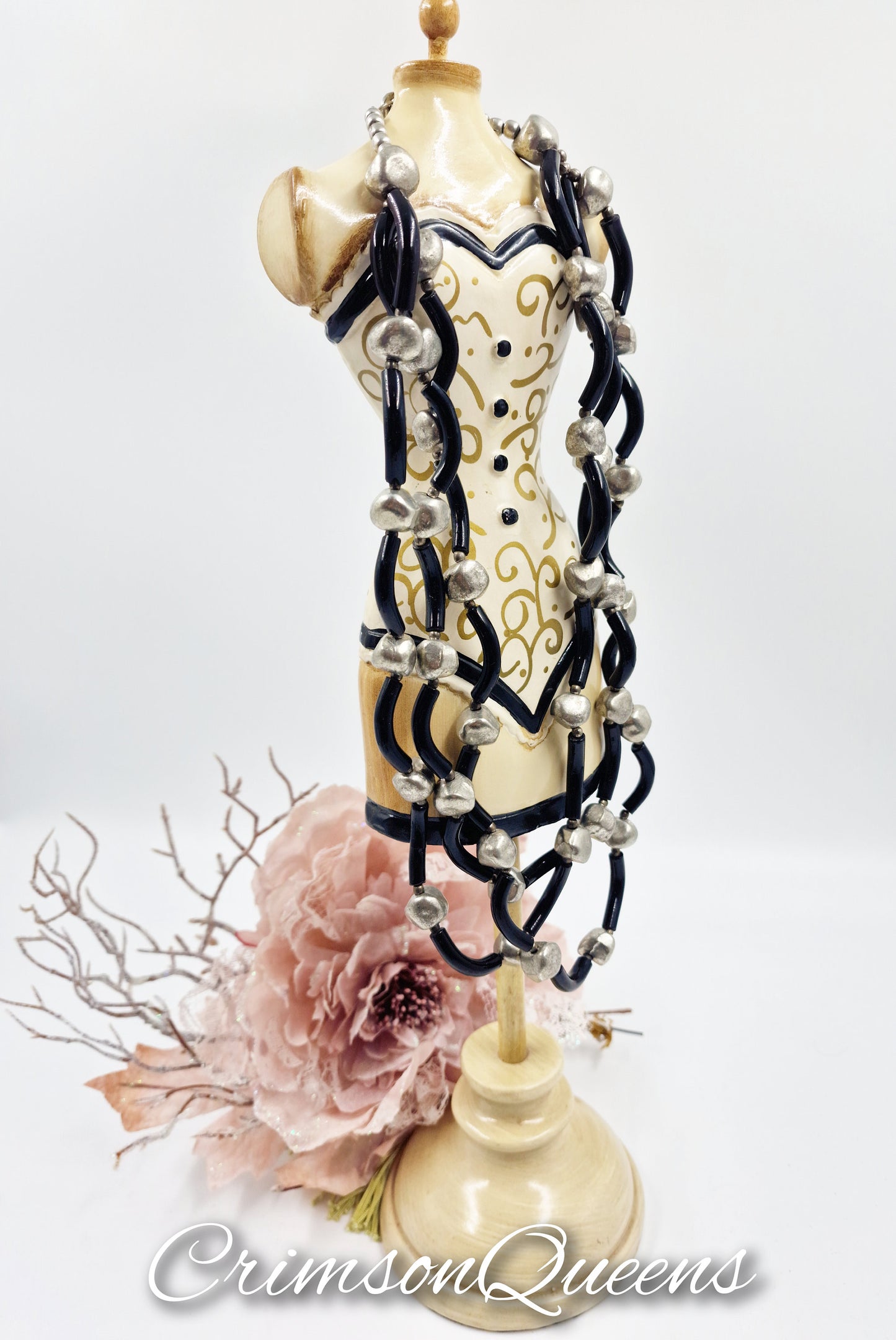 black enamel gypsy flapper 1920s bohemian style necklace with metal elements