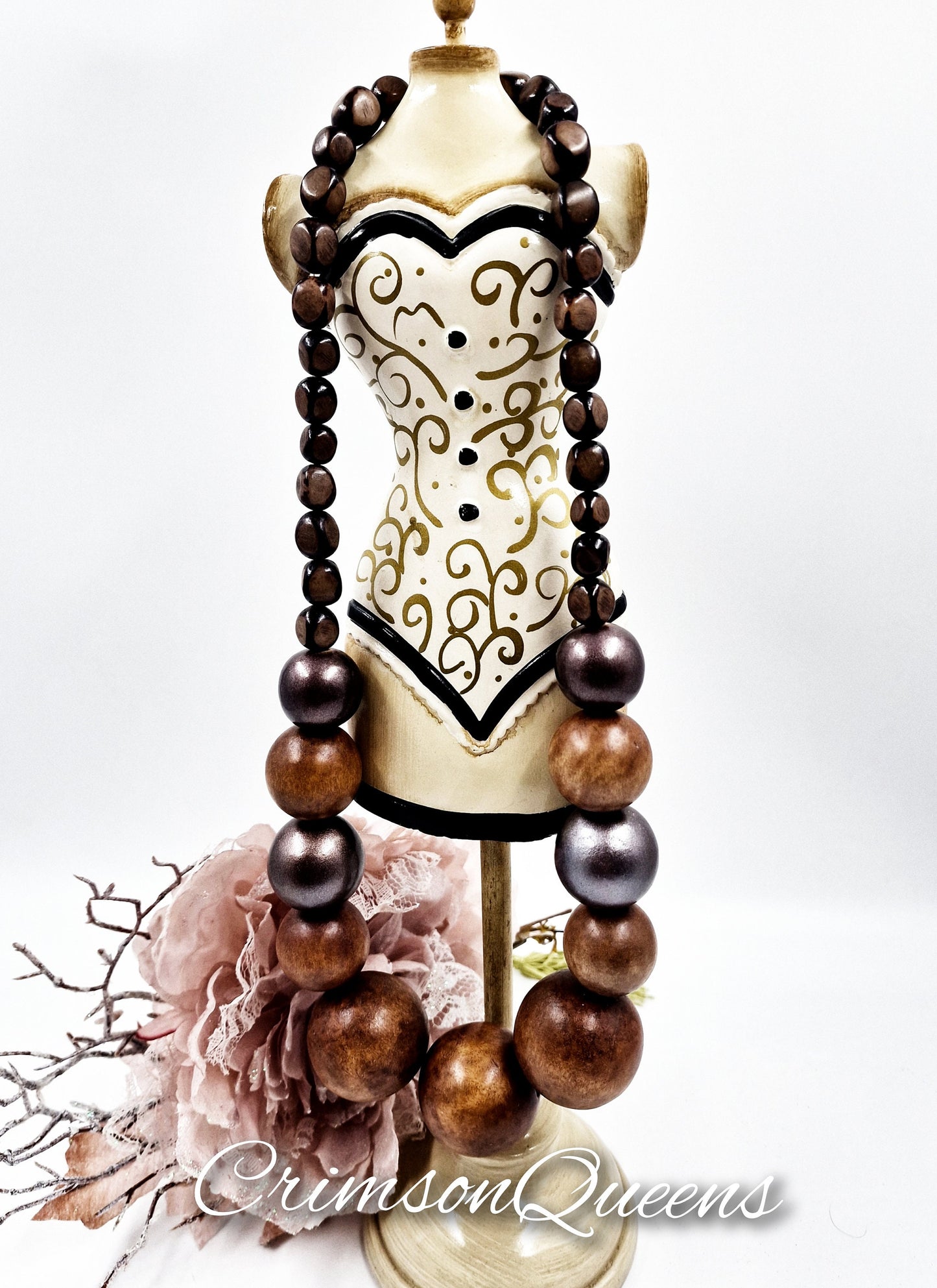 Beautiful Art Deco wooden bohemian gypsy oversized necklace and chunky statement heavy retro necklace