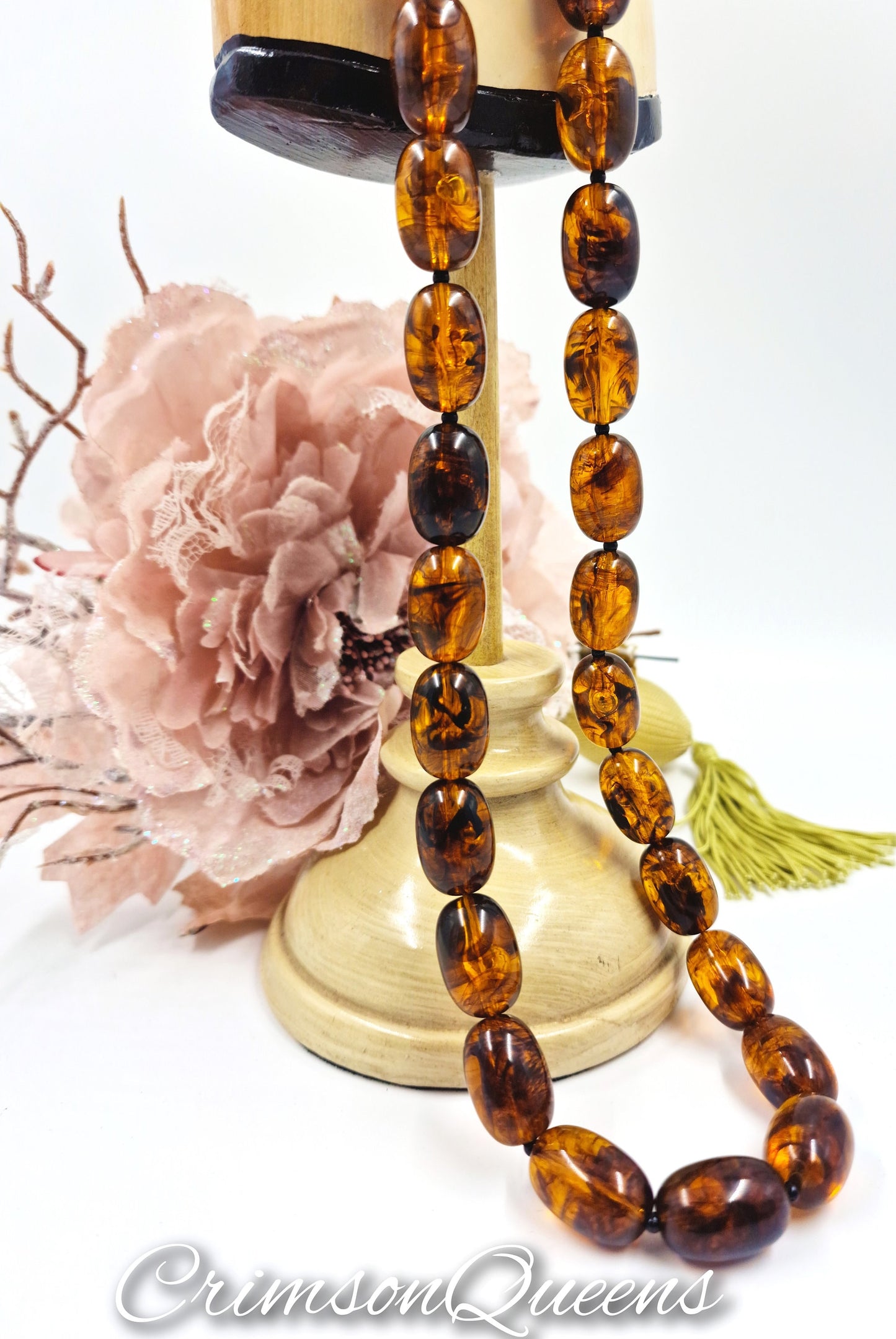 Beautiful Art Deco Statement Amber lucite and Chunky Statement retro necklace