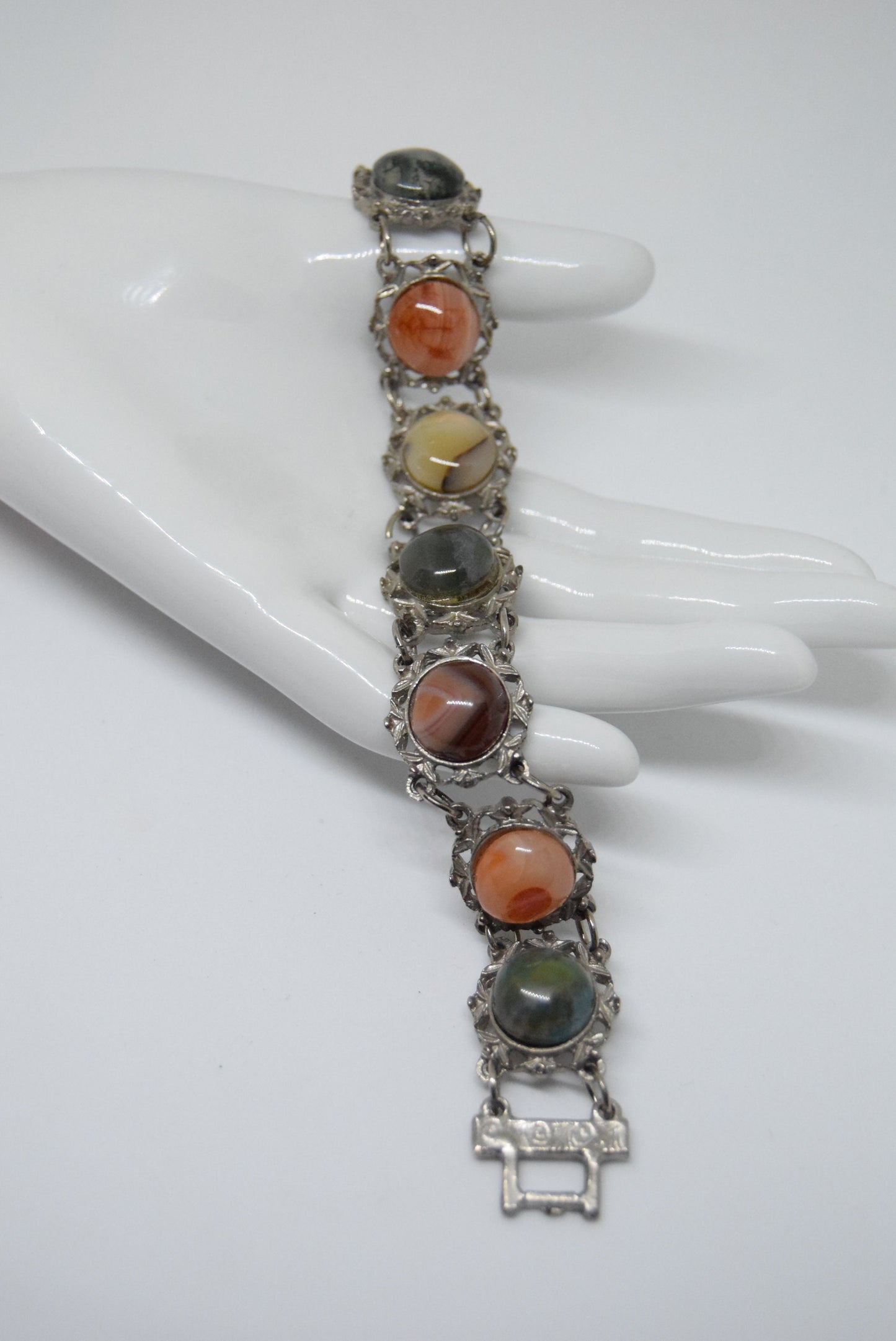 Beautiful Art Deco oval and squares stunning glass stones Statement bracelet