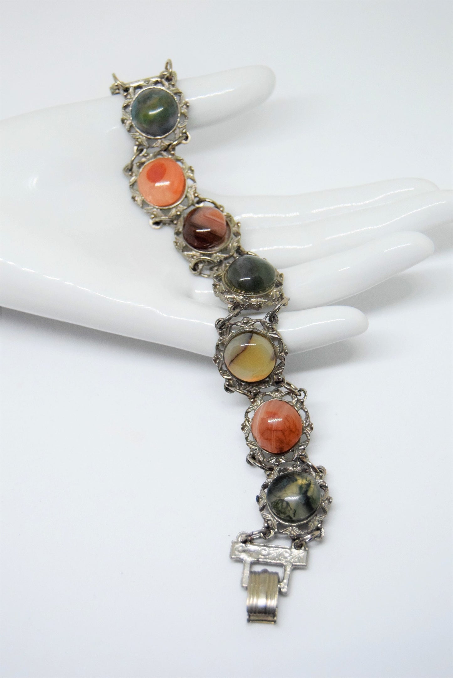 Beautiful Art Deco oval and squares stunning glass stones Statement bracelet