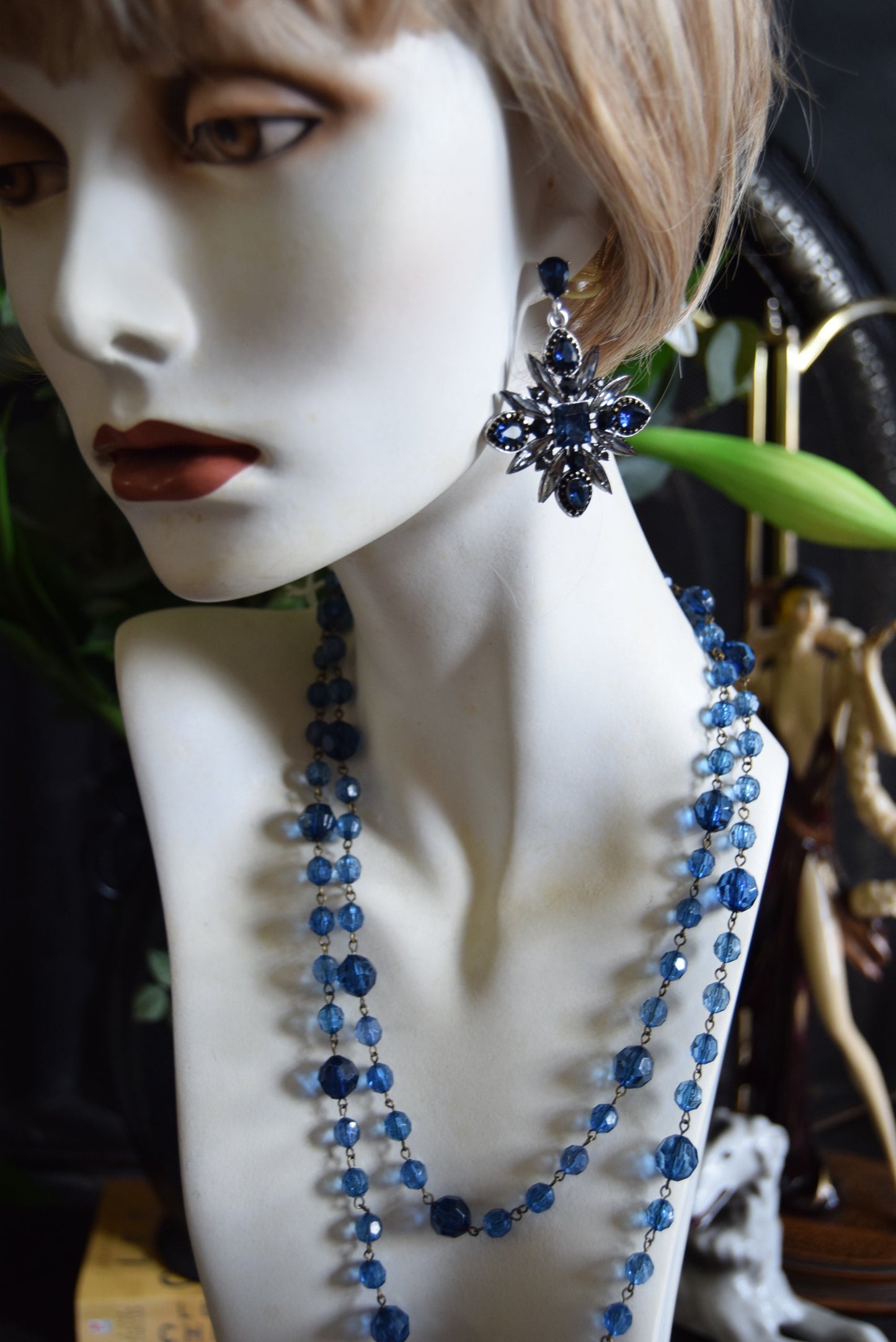 Vintage Statement Blue  1920s Bakelite shiny cut beads flapper necklace with large statement earrings