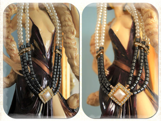 Beautiful So well made Vintage princess Diana style necklace pearl silicon gold tone necklace 1920s necklace