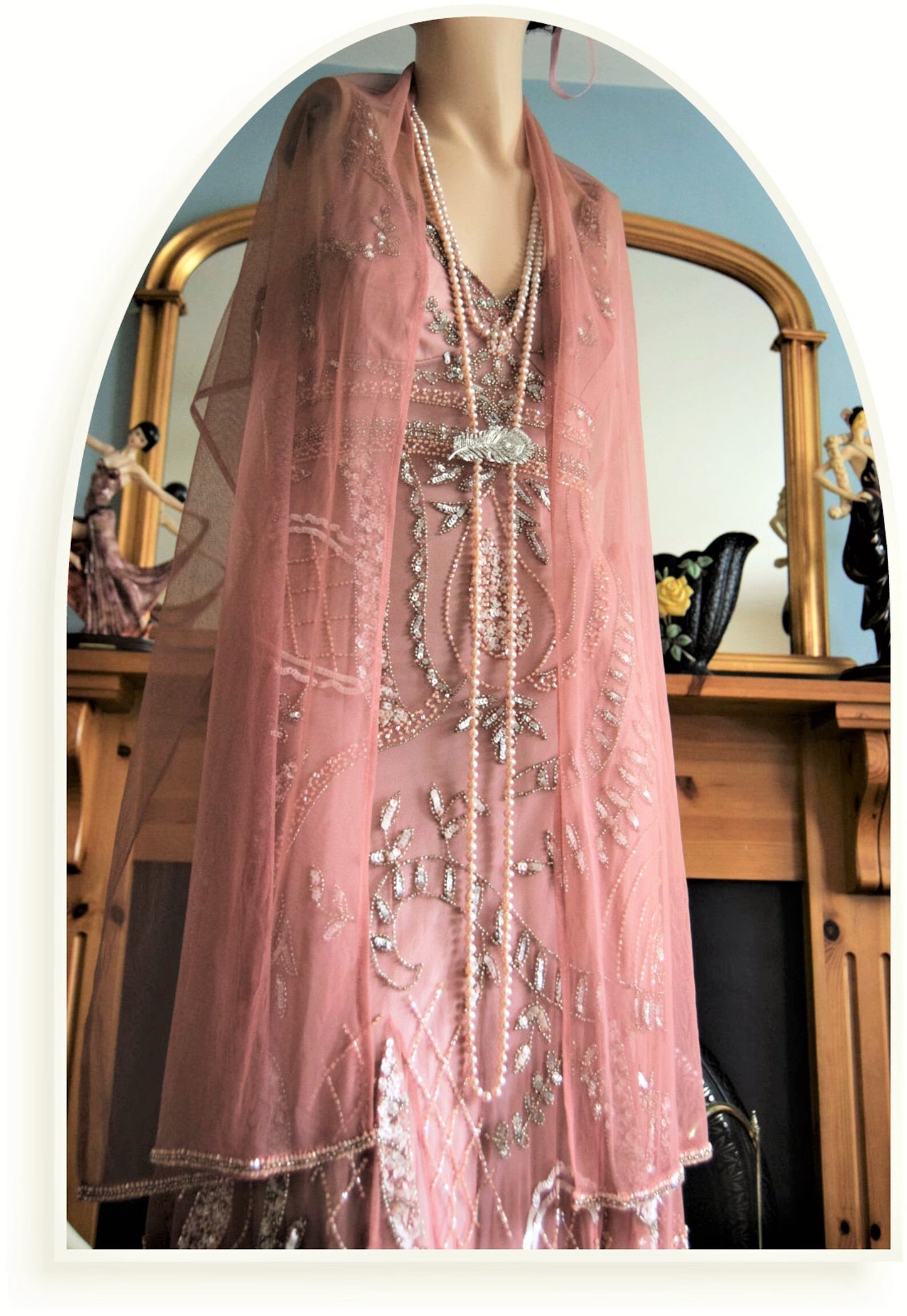 Art Deco style Downton Abbey vintage 1920s dress flapper style embellished beaded dusty pink floral dress evening gown size UK  14 US 10
