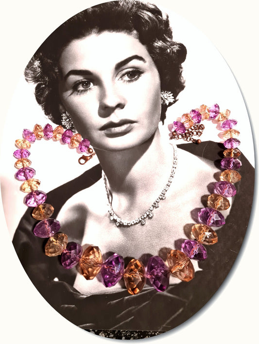 Vintage romantic princess necklace 1920's purple pastl hues lucite translucent dazzling with a beautiful cut