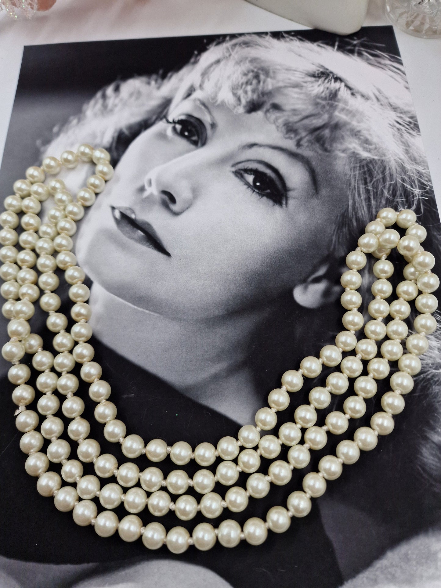 Art Deco Great Gatsby 1920s antique white flapper glass pearl necklace